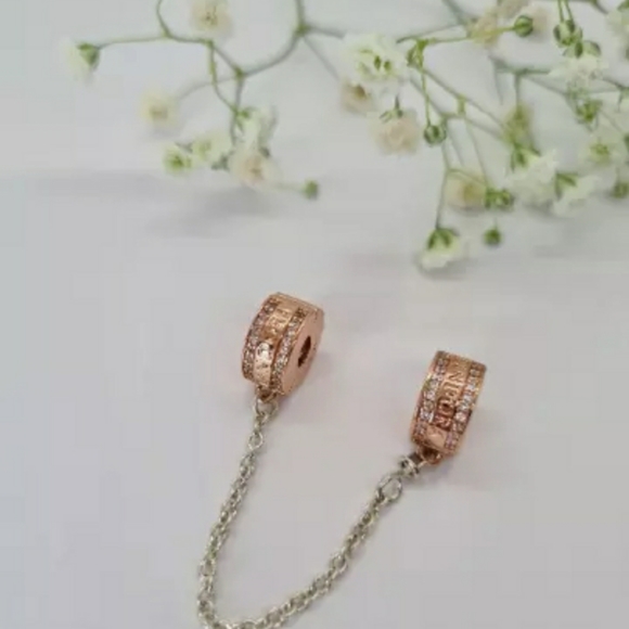 Pandora Rose Insignia safety chain. - Picture 8 of 8